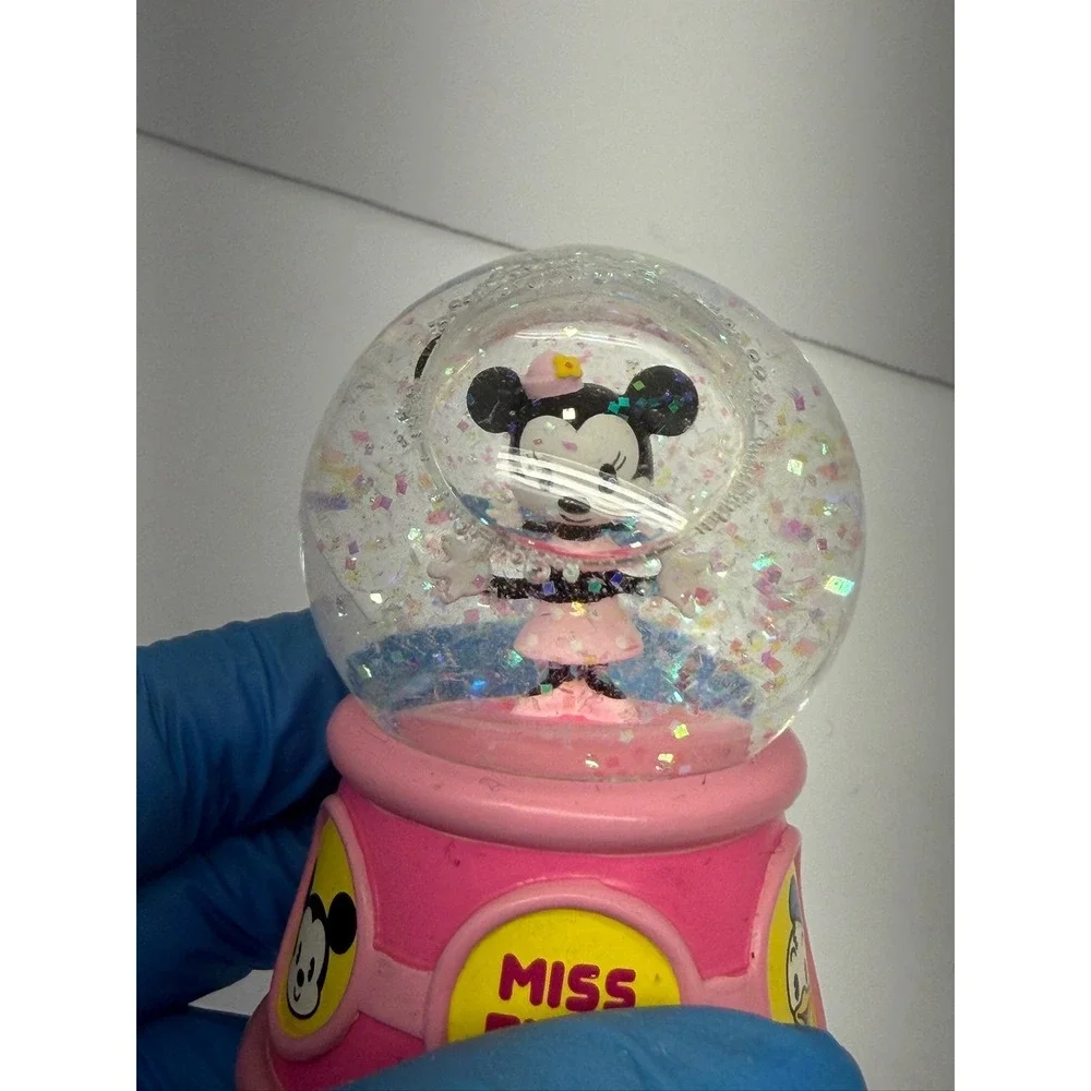 Disney Cuties Miss Flirt Minnie Mouse Snow Globe Glitter‎ Collectible